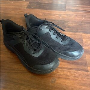 Women's Black Athletic Shoes